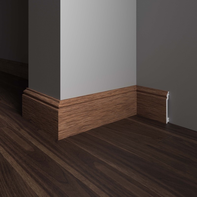 Напольный плинтус 701-83 в Казани